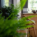 Tenis Park Advantage Bed & Breakfast