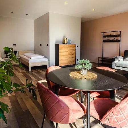 Tenis Park Advantage Bed & Breakfast *