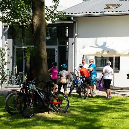 Tenis Park Advantage Bed and breakfast 3*