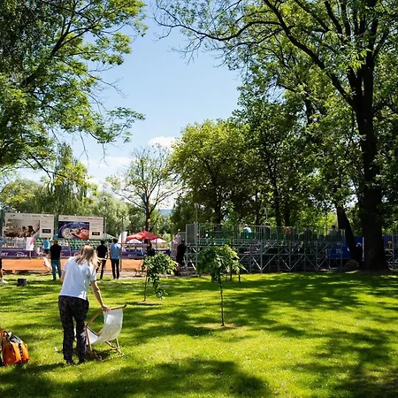 Tenis Park Advantage 3*