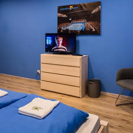 Tenis Park Advantage Bed & Breakfast