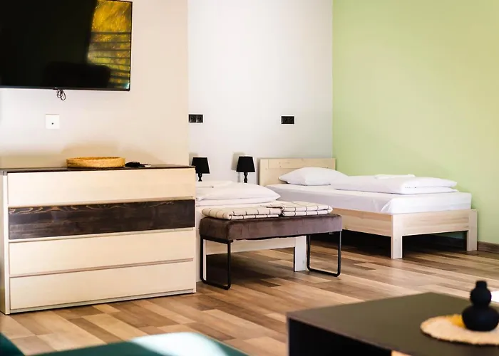 Tenis Park Advantage Bed & Breakfast