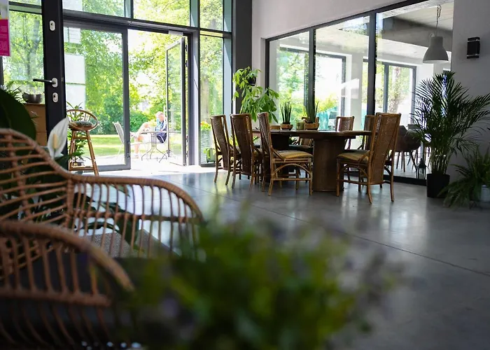 Tenis Park Advantage Bed & Breakfast 3*