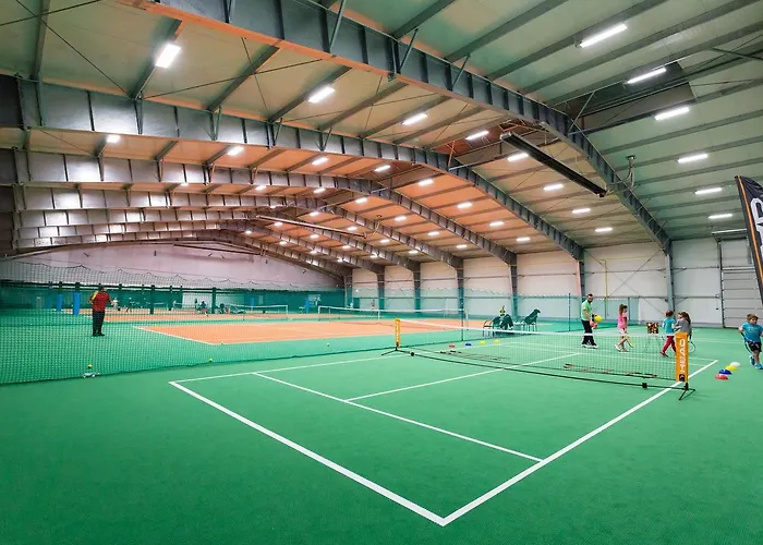 Tenis Park Advantage 3*